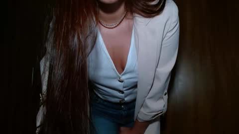 leanaalhub online show from 9, 3, 2025