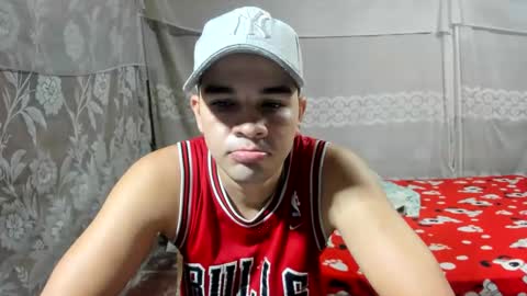 leandro49112 online show from 10, 3, 2025