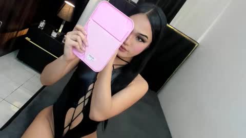 leanna online show from 4, 10, 2025