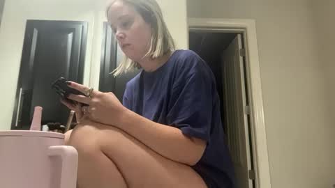 leanneluxecouple online show from 7, 10, 2025