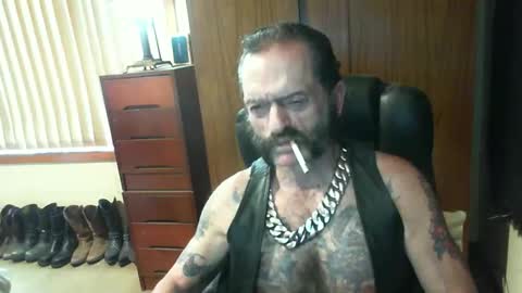 Snapshot of leathergreaser chatting on 8, 12, 2024 leathergreaser online show from 8, 12, 2024