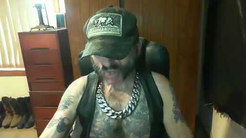 Snapshot of leathergreaser chatting on 31, 1, 2026 leathergreaser online show from 31, 1, 2026