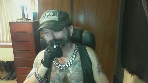 Snapshot of leathergreaser chatting on 2, 2, 2026 leathergreaser online show from 2, 2, 2026