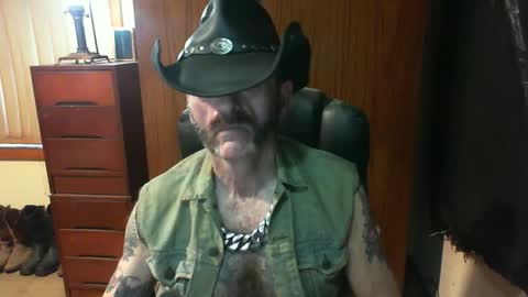 Snapshot of leathergreaser chatting on 8, 2, 2026 leathergreaser online show from 8, 2, 2026