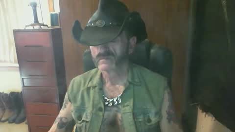 Snapshot of leathergreaser chatting on 11, 2, 2026 leathergreaser online show from 11, 2, 2026