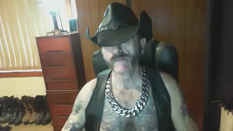 Snapshot of leathergreaser chatting on 14, 2, 2026 leathergreaser online show from 14, 2, 2026