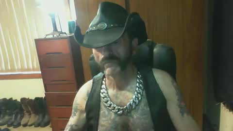 Snapshot of leathergreaser chatting on 24, 2, 2026 leathergreaser online show from 24, 2, 2026