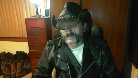 Snapshot of leathergreaser chatting on 14, 6, 2026 leathergreaser online show from 14, 6, 2026
