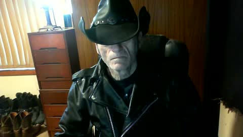 Snapshot of leathergreaser chatting on 12, 7, 2026 leathergreaser online show from 12, 7, 2026