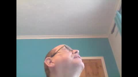 leatherpants68 online show from 26, 10, 2025