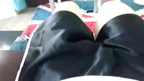 leatherpants68 online show from 10, 6, 2026