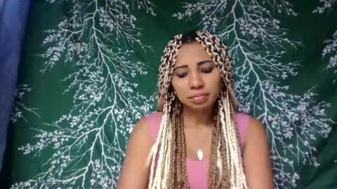 Snapshot of leatianaa chatting on 2, 7, 2026 leatianaa online show from 2, 7, 2026