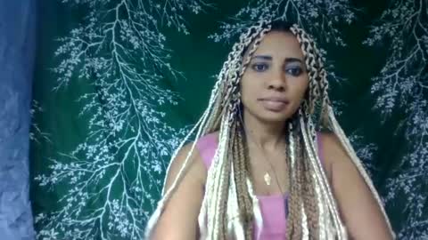 Snapshot of leatianaa chatting on 2, 7, 2026 leatianaa online show from 2, 7, 2026