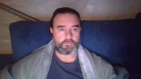 Snapshot of lecheare28 chatting on 10, 12, 2024 lecheare28 online show from 10, 12, 2024