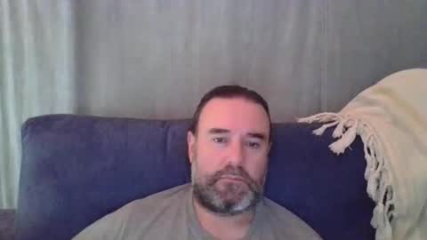 Snapshot of lecheare28 chatting on 26, 11, 2025 lecheare28 online show from 26, 11, 2025