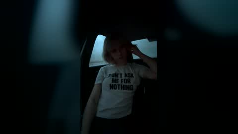 Snapshot of lee_sky chatting on 10, 6, 2026 I am Melisa. Im new here. This is my first day online show from 10, 6, 2026