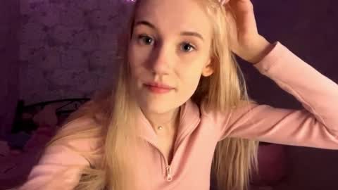 Snapshot of leealaya chatting on 16, 4, 2026 Kate online show from 16, 4, 2026