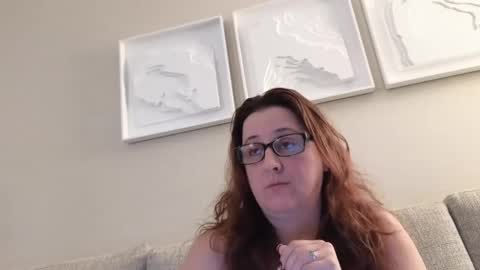 Snapshot of leesa__ chatting on 21, 10, 2025 Leesa online show from 21, 10, 2025