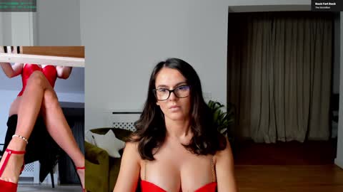 Snapshot of legswattitude chatting on 3, 10, 2025 Elle online show from 3, 10, 2025