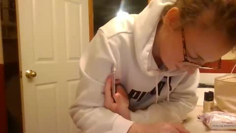 Snapshot of legzbailey chatting on 18, 10, 2025 taylor babe1 online show from 18, 10, 2025