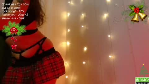 Snapshot of leia_bell chatting on 15, 12, 2024 hey Im Leia and I love rock online show from 15, 12, 2024