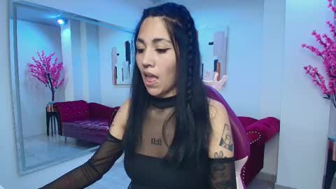 Leia.  online show from 2, 3, 2025