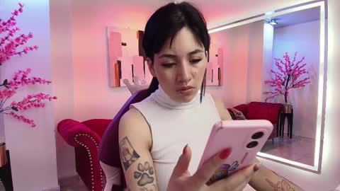 Leia.  online show from 18, 9, 2025