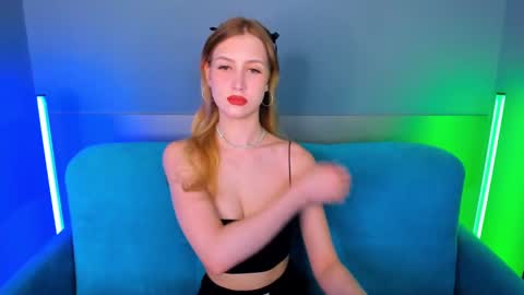 leiawow online show from 4, 3, 2025