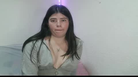 Snapshot of leidyramca chatting on 27, 10, 2025 leidyramca online show from 27, 10, 2025