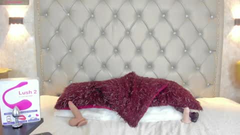 LEIGH ANGELS online show from 6, 3, 2025