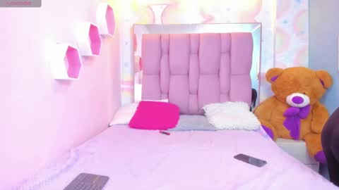 LEIGH ANGELS online show from 12, 3, 2025