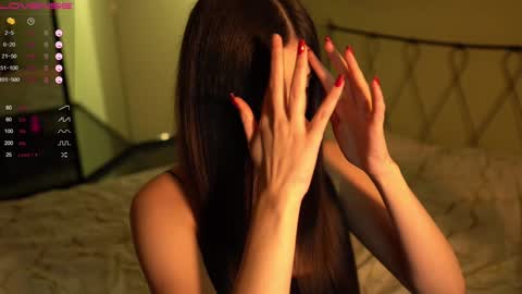 Snapshot of leila_4ever chatting on 17, 12, 2024 Leila online show from 17, 12, 2024