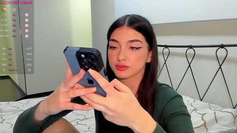 Snapshot of leila_4ever chatting on 16, 1, 2025 Leila online show from 16, 1, 2025