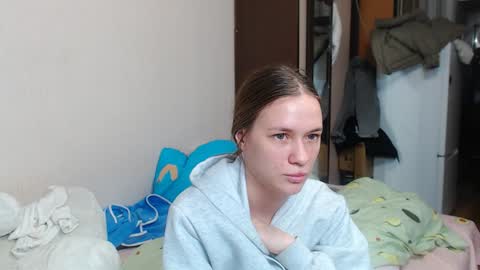 Snapshot of leila_bambi chatting on 15, 1, 2025 leila_bambi online show from 15, 1, 2025
