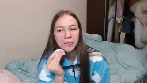 Snapshot of leila_bambi chatting on 13, 2, 2025 leila_bambi online show from 13, 2, 2025