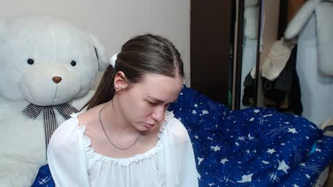 leila_bambi_ online show from 28, 1, 2025