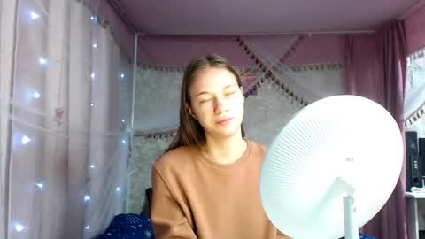 leila_bambi_ online show from 12, 11, 2025