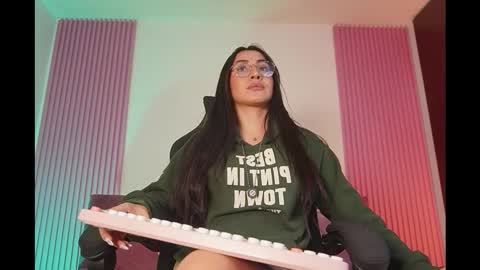 Leila online show from 22, 2, 2026