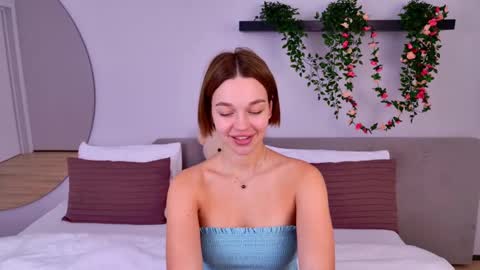 LeilaLawson online show from 12, 2, 2025