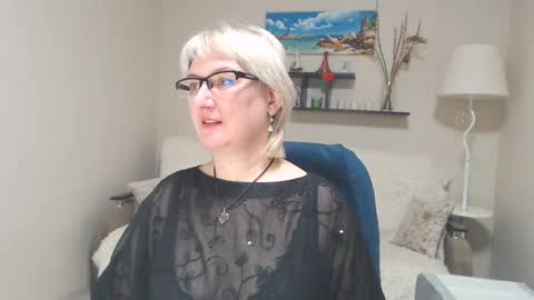 Snapshot of leilamays chatting on 31, 1, 2025 Leila Kinky online show from 31, 1, 2025