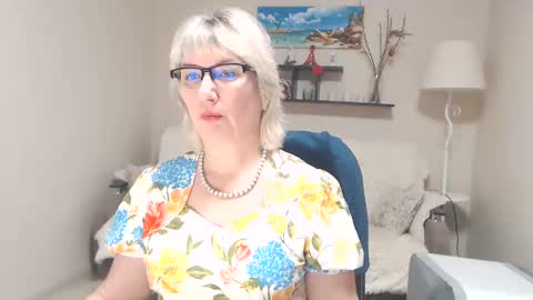 Snapshot of leilamays chatting on 25, 2, 2025 Leila Kinky online show from 25, 2, 2025