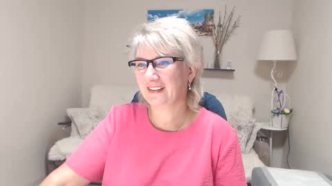 Snapshot of leilamays chatting on 29, 9, 2025 Leila Kinky online show from 29, 9, 2025