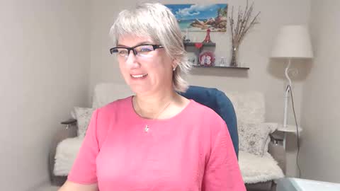 Leila Kinky online show from 20, 10, 2025