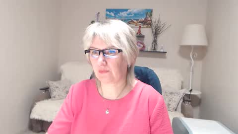 Leila Kinky online show from 21, 4, 2026