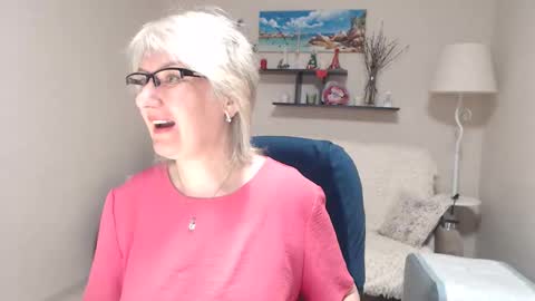 Leila Kinky online show from 30, 4, 2026