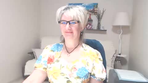 Leila Kinky online show from 19, 6, 2026