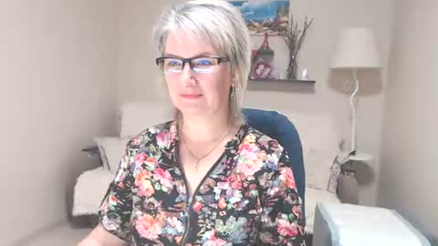 Leila Kinky online show from 23, 6, 2026