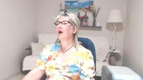 Leila Kinky online show from 27, 6, 2026