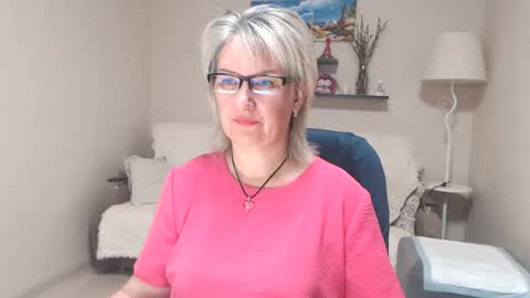 Leila Kinky online show from 6, 7, 2026