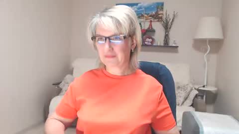 Leila Kinky online show from 22, 7, 2026